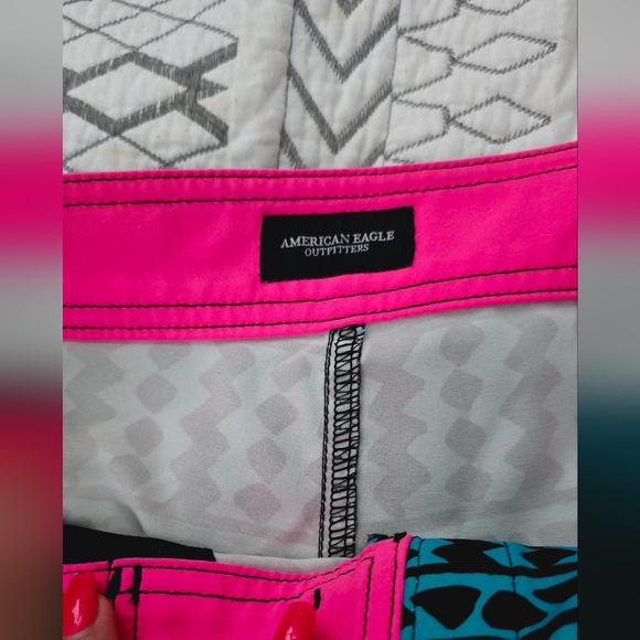 American Eagle Men's small blue/pink swim trunks - Picture 2 of 4